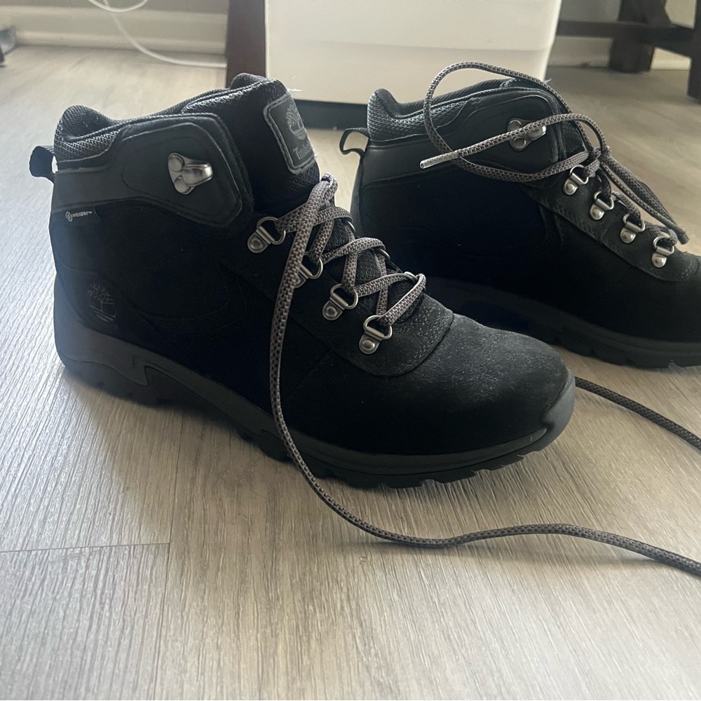 Timberland Women's Mt.Maddsen Mid Waterproof Hiking Boots